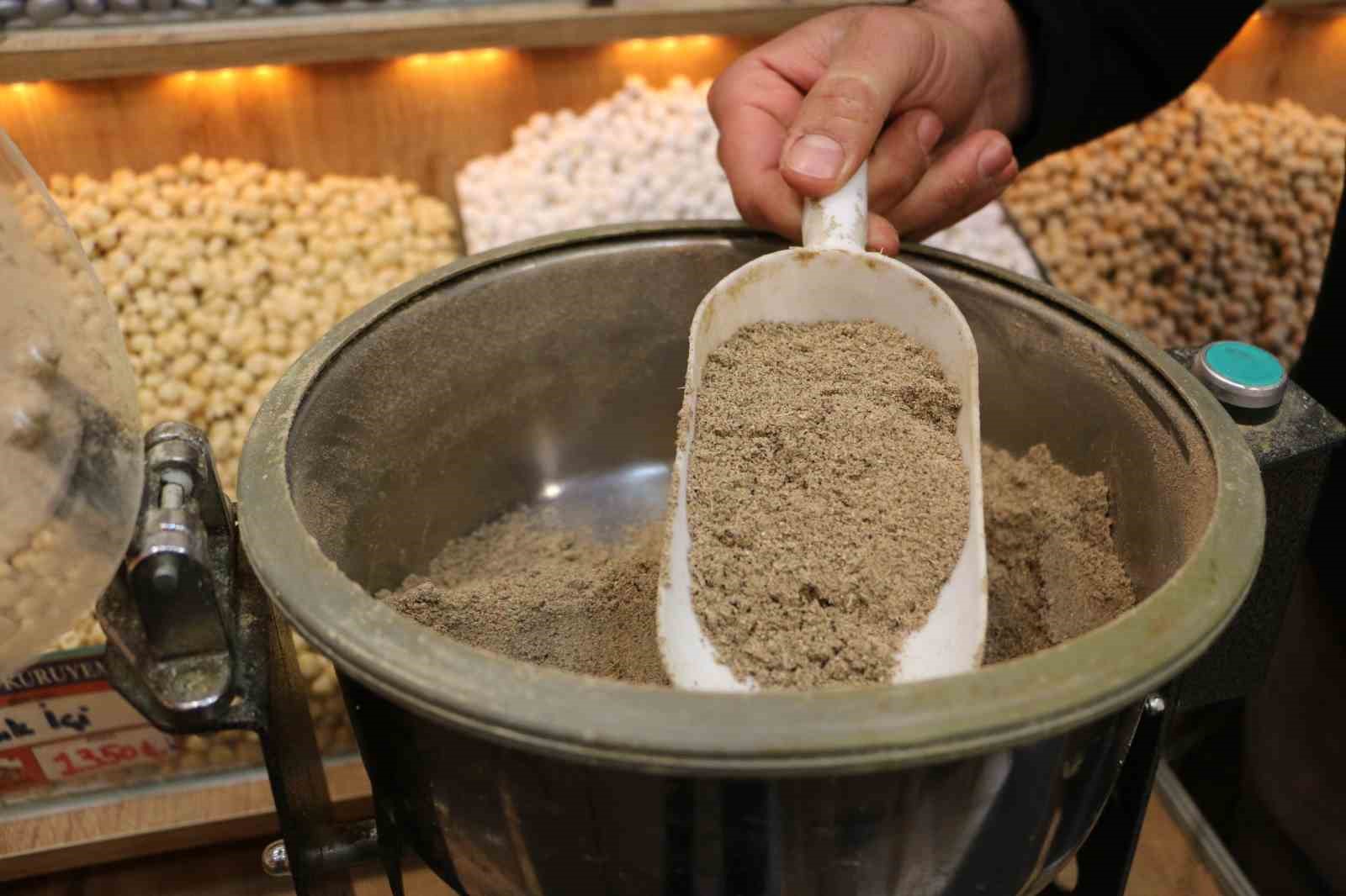 Bu karışımla kış hastalanmadan geçiyor
Bu karışımla kış hastalanmadan geçiyor