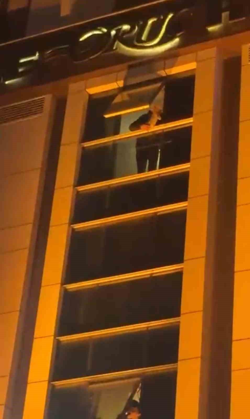 Bursa’da otel yangını kontrol altına alındı: 7 kişi yaralandı
