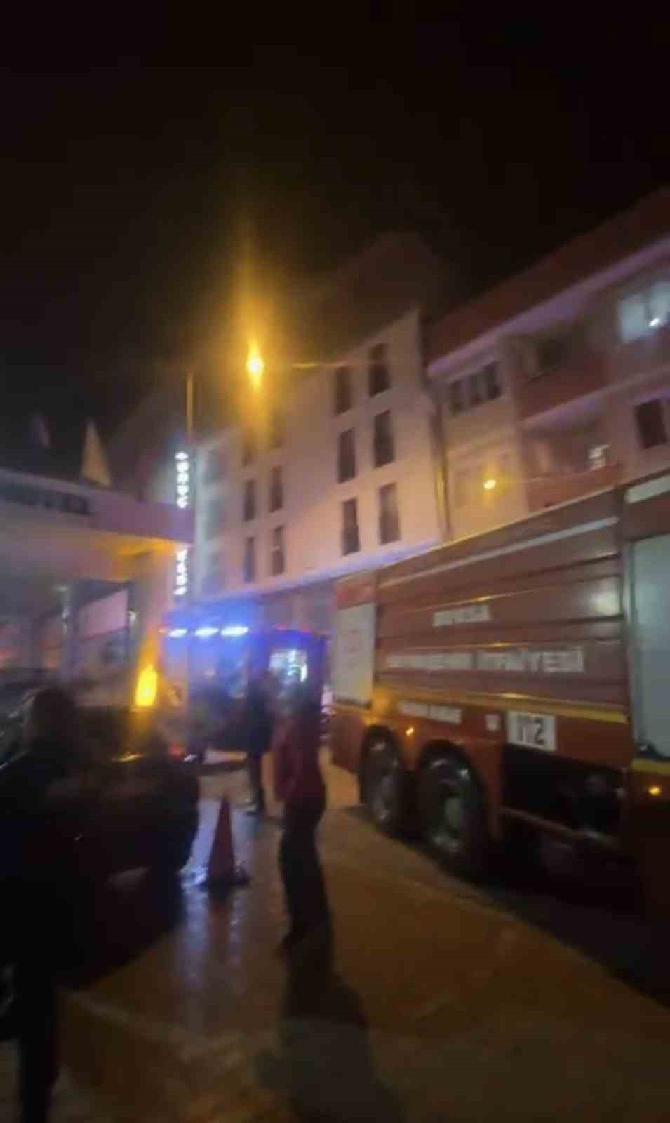 Bursa’da otel yangını… Mahsur kalanlar var
