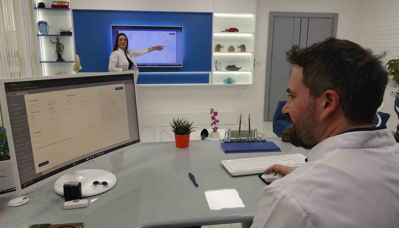 Doktor çift, hayat kurtaran teknoloji geliştirdi: Yapay zekalı takip sistemiyle anında müdahale imkanı
