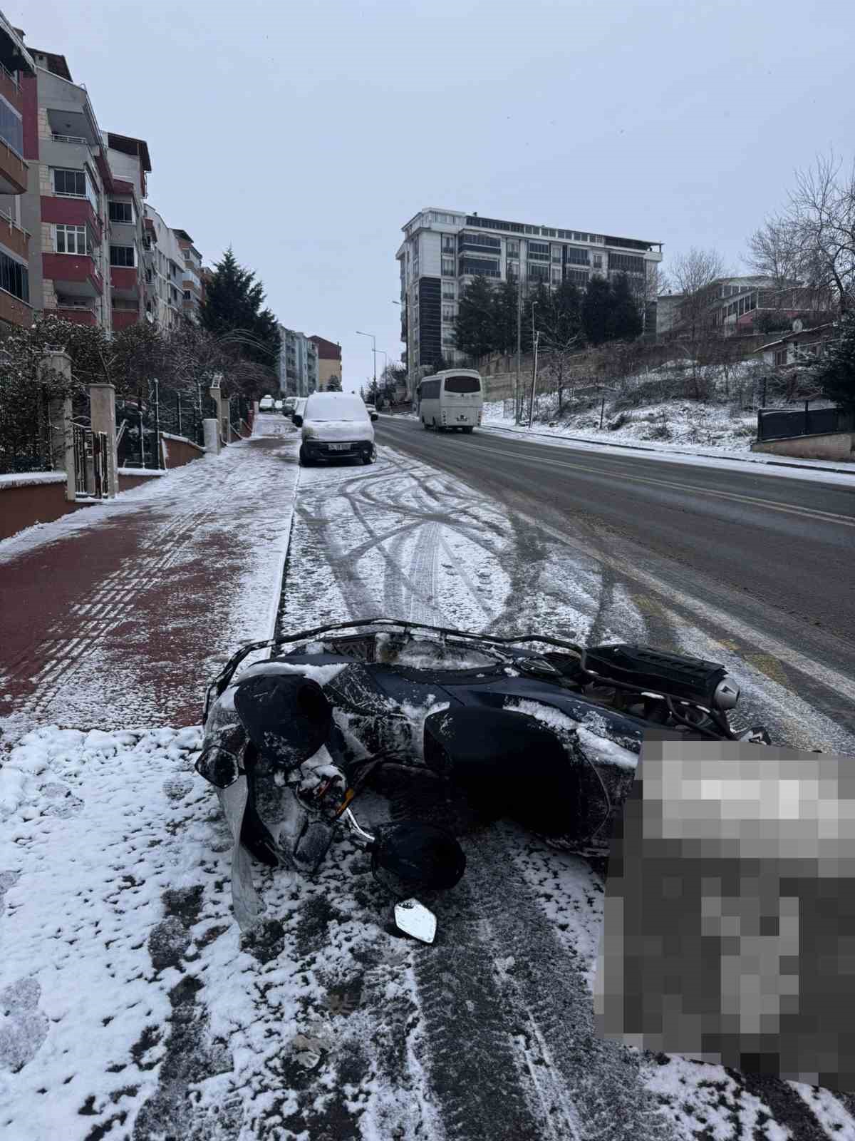 Edirne’de kar yağışında zincirleme kaza: 9 araç birbirine girdi
