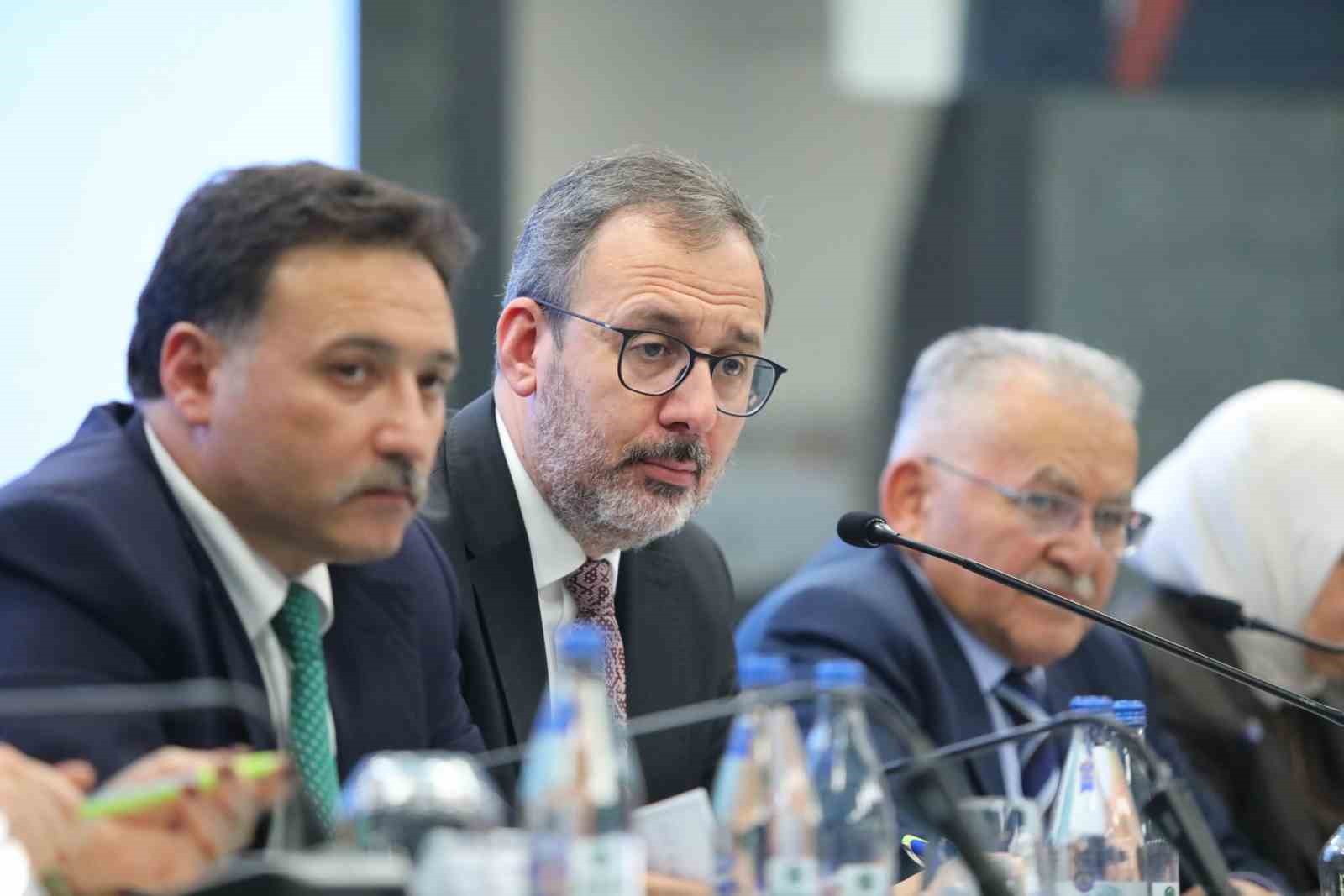 Engelli Bireylerin Sorunlarını Araştırma Komisyonu Başkanı Kasapoğlu: "En geniş kapsamlı veri havuzlarından birini oluşturduk"
Engelli Bireylerin Sorunlarını Araştırma Komisyonu Başkanı Kasapoğlu: "En geniş kapsamlı veri havuzlarından birini oluşturduk"