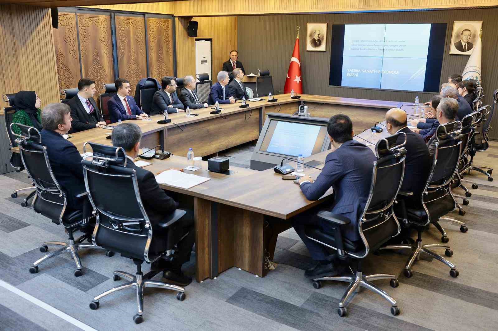 Erzincan Kent Konseyi projeleri tanıtıldı
Erzincan Kent Konseyi projeleri tanıtıldı