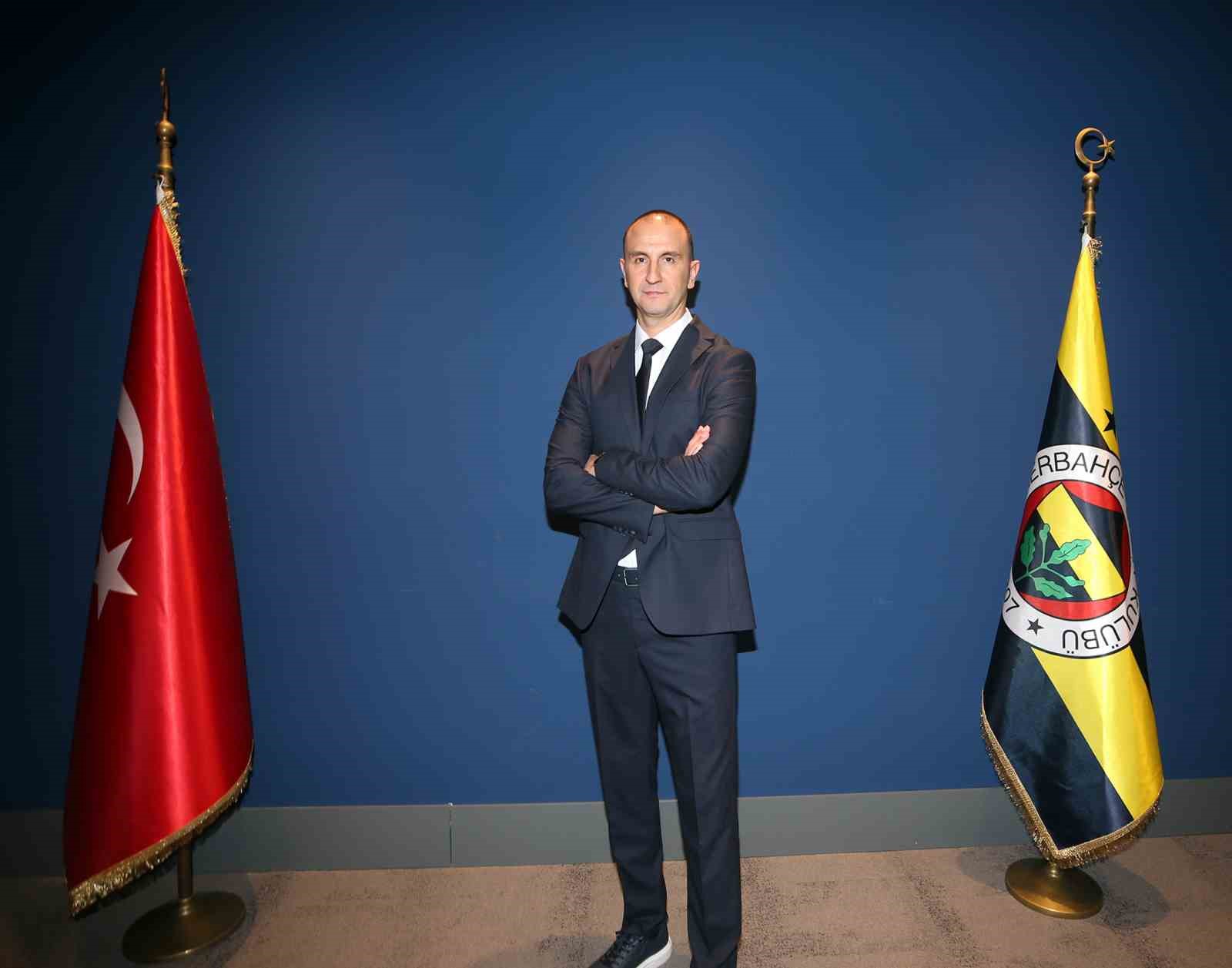 Fenerbahçe Medicana’da Başantrenör Taner Atik için imza töreni düzenlendi
