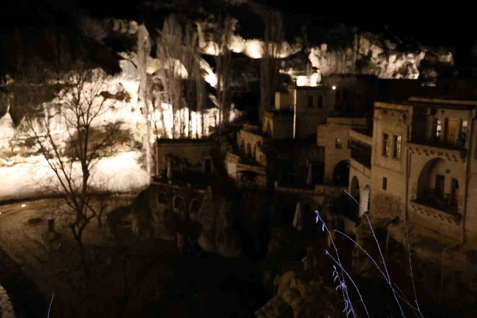 Kapadokya’da gece turizminde yeni rota: Ortahisar
Kapadokya’da gece turizminde yeni rota: Ortahisar