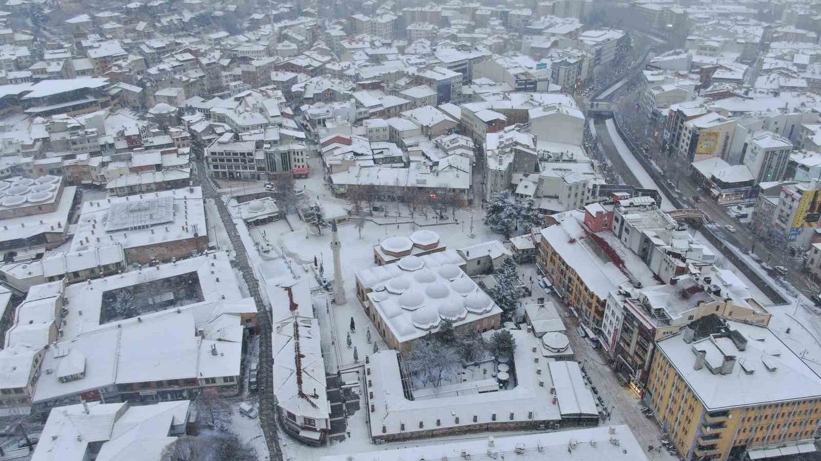 Kastamonu’da kar yağışı etkili oluyor
Kastamonu’da kar yağışı etkili oluyor