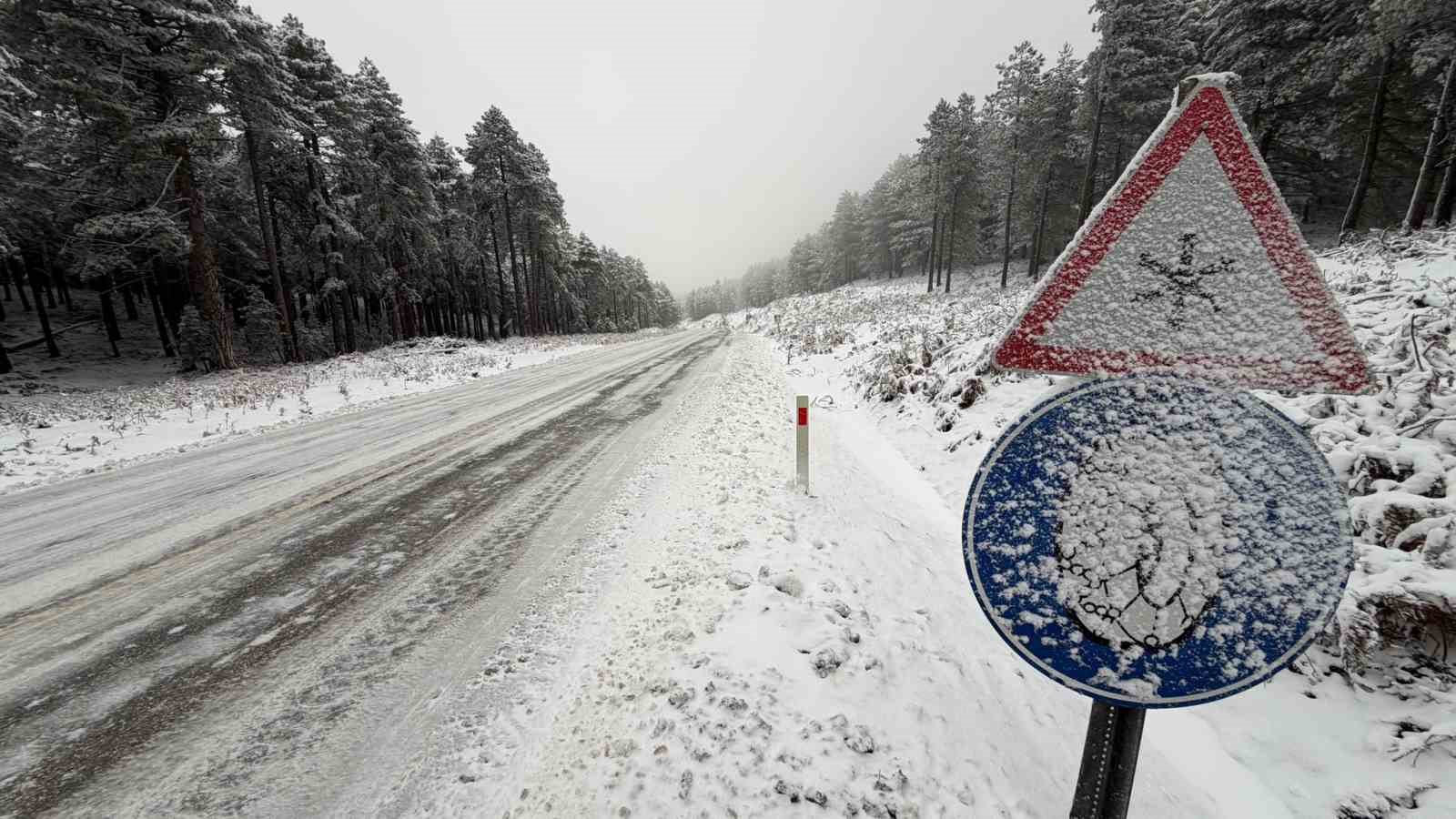 Kazdağları’nda kar yağışı etkili oluyor
