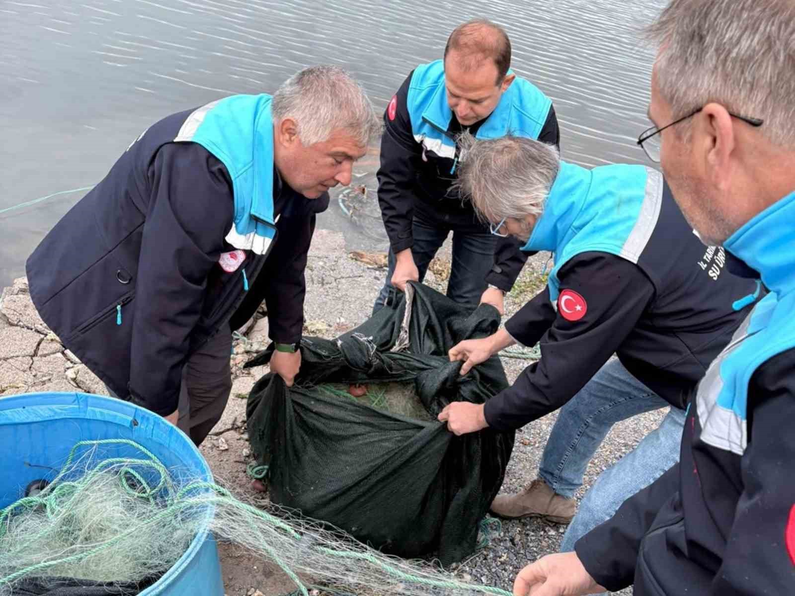 Muğla’da 6 işletmeye 379 bin TL ceza
Muğla’da 6 işletmeye 379 bin TL ceza