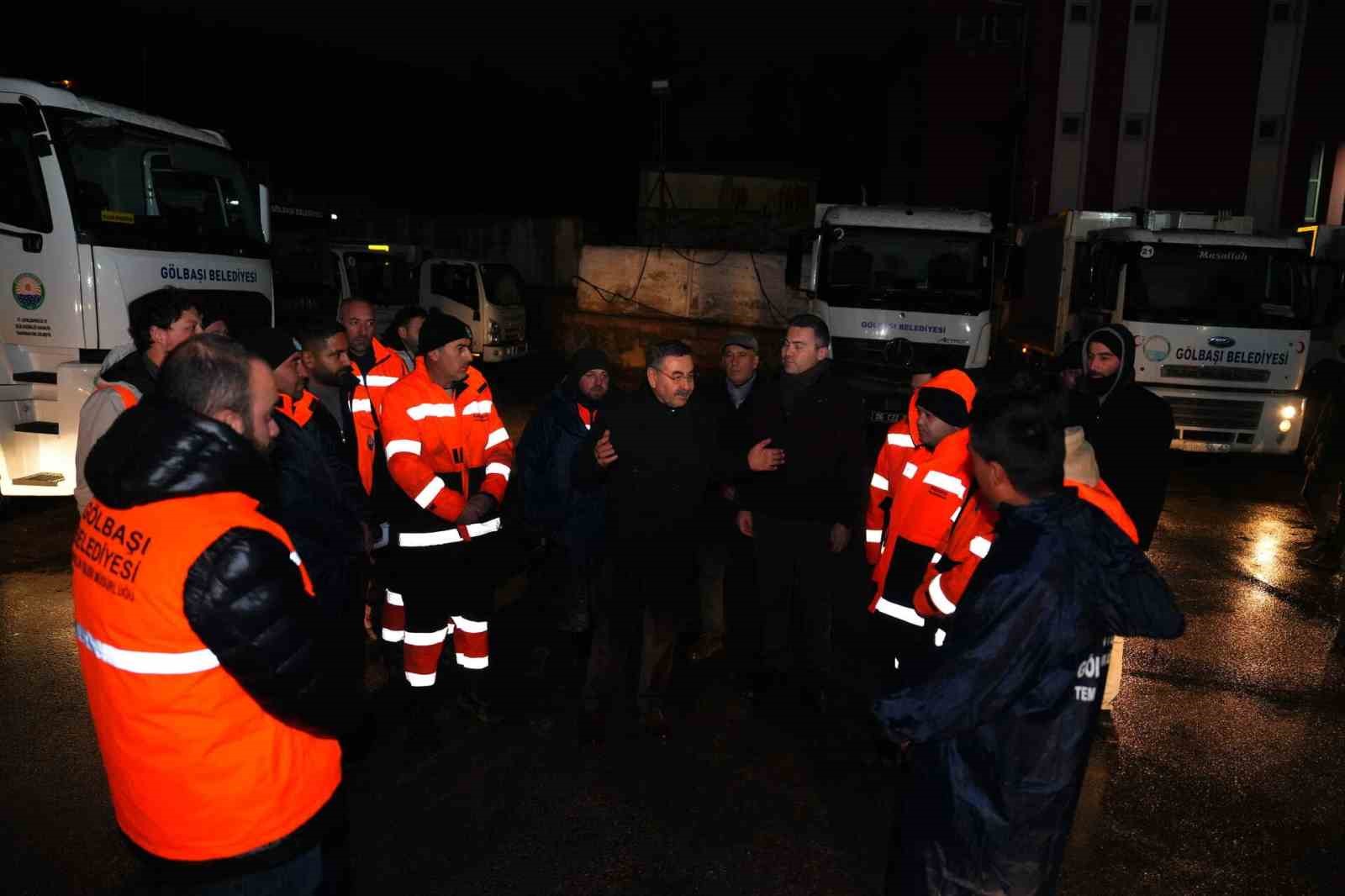 Odabaşı’dan karla mücadele ekiplerine ziyaret
