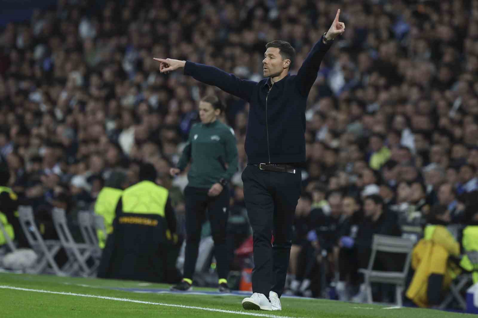 Real Madrid, Xabi Alonso ile yollarını ayırdı
