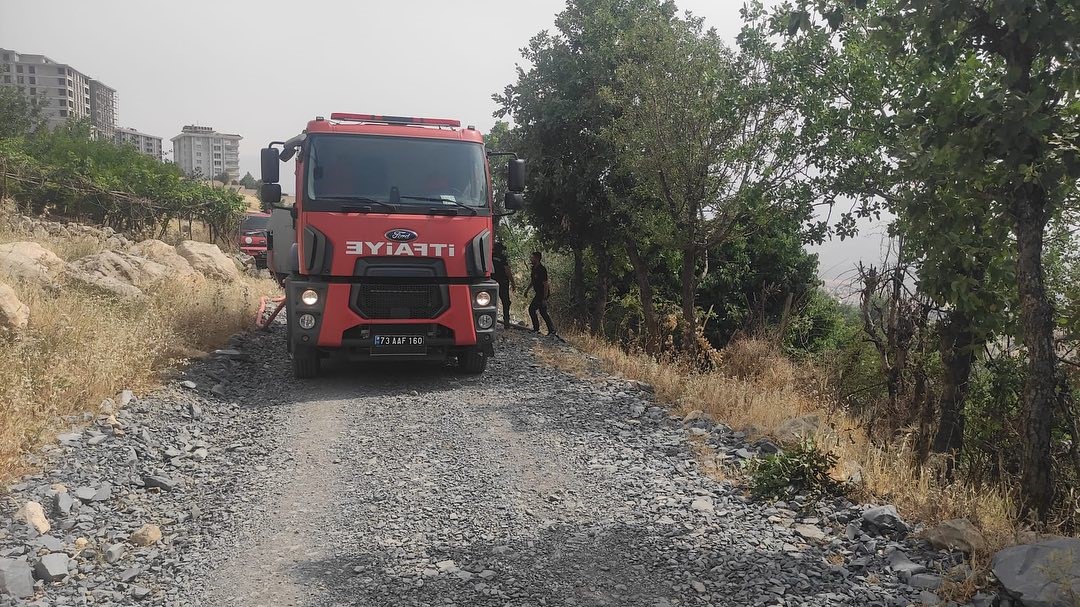 Şırnak itfaiyesi 2025’te rekor kırdı
Şırnak itfaiyesi 2025’te rekor kırdı