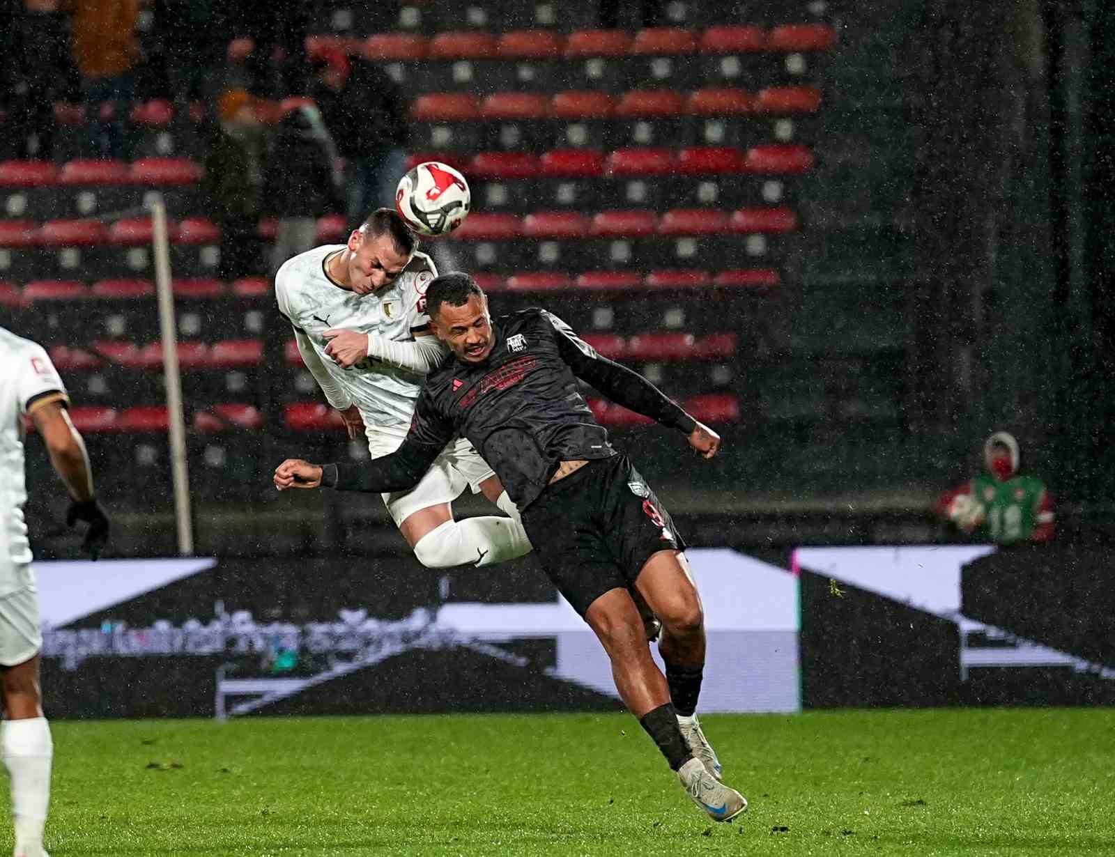 Trendyol 1. Lig: Pendikspor: 0 - Bodrum FK: 0
