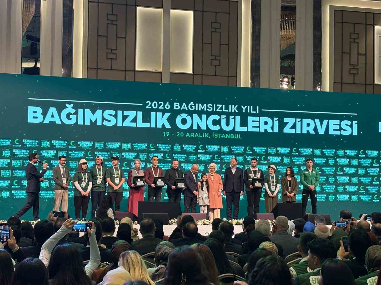 Yeşilay Erzurum Şubesi’ne anlamlı ödül
