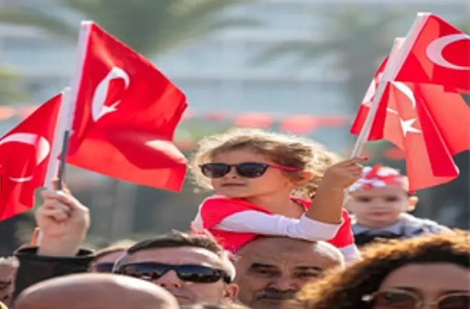 30 Ağustos coşkusu İzmir'in dört yanını saracak