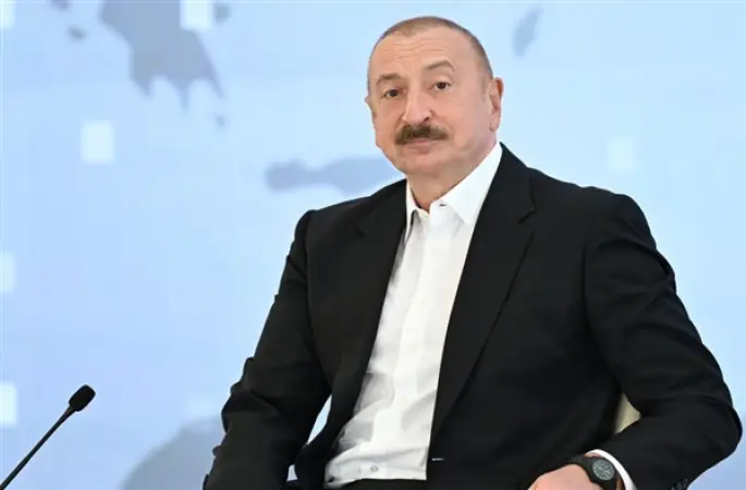 Aliyev, Laos Cumhurbaşkanı Sisoulith’i kabul etti