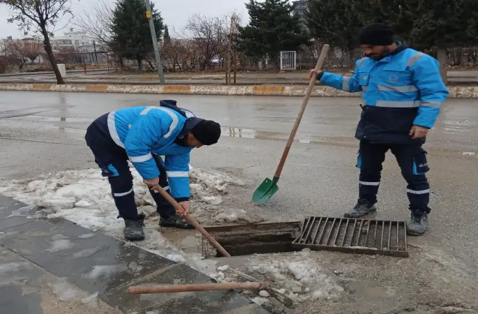 ASKİM ekiplerinden kapsamlı altyapı temizliği
