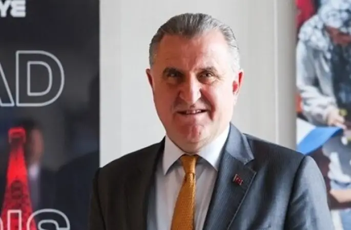 Bakan Bak: Hiçbir forma, hiçbir renk, hiçbir rekabet çocuğumuzun kalbinden kıymetli değil