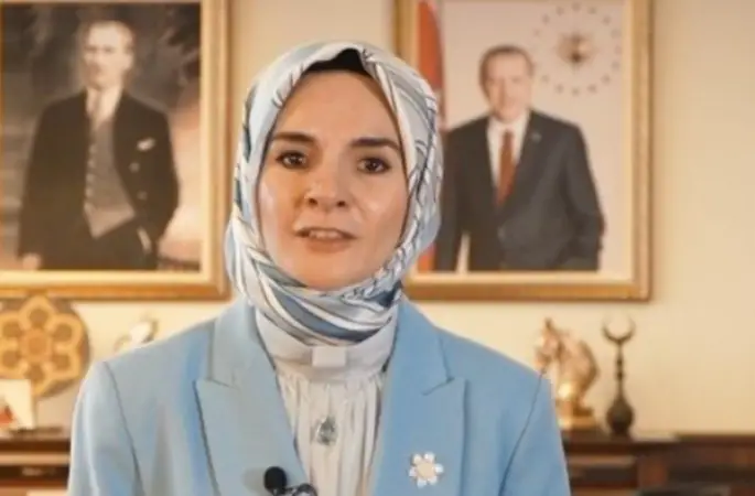 Bakan Göktaş, Gönül Elçileri Koruyucu Aile Çalıştayı'nın açılışını yaptı