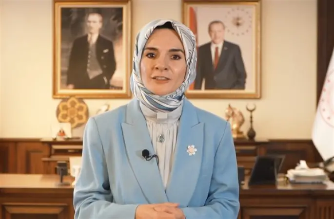 Bakan Göktaş: Kadınların teknolojinin geliştiricisi olmasını istiyoruz