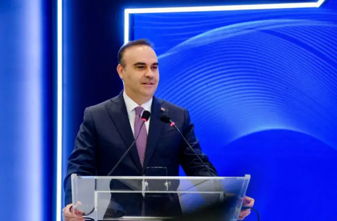 Bakan Kacır: Trabzon’daki yatırımlar kalkınmaya ivme kazandıracak