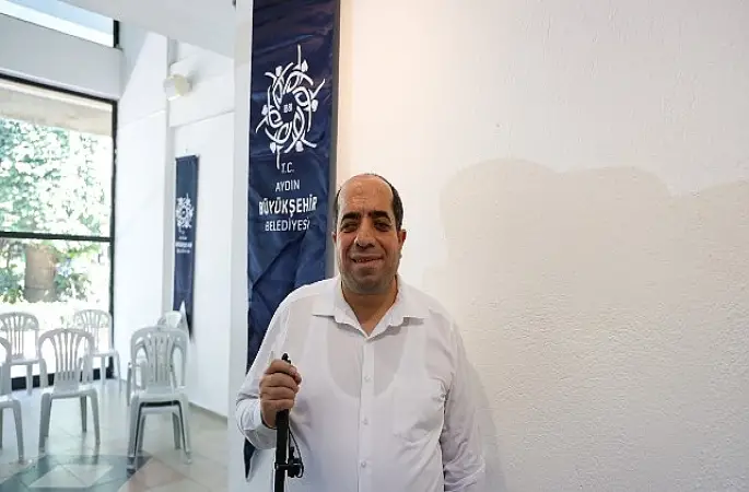 Başkan Çerçioğlu'ndan Görme Engelli Vatandaşlara Beyaz Baston Desteği