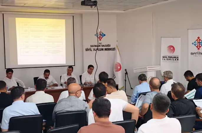 Batman'da merkez mahalle muhtarları toplantısı düzenlendi