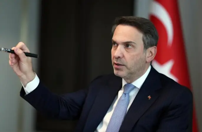 Bayraktar: Enerjide tam bağımsızlık hedefimizden taviz vermeyeceğiz