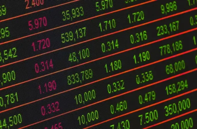BIST 100 yeni haftaya kar satışlarıyla başladı