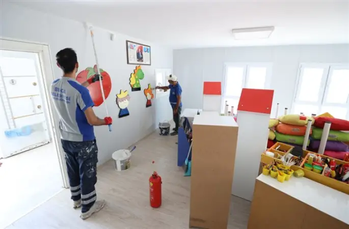 Buca Belediyesi Pırlanta Merkezleri'nde bakım çalışması başlattı