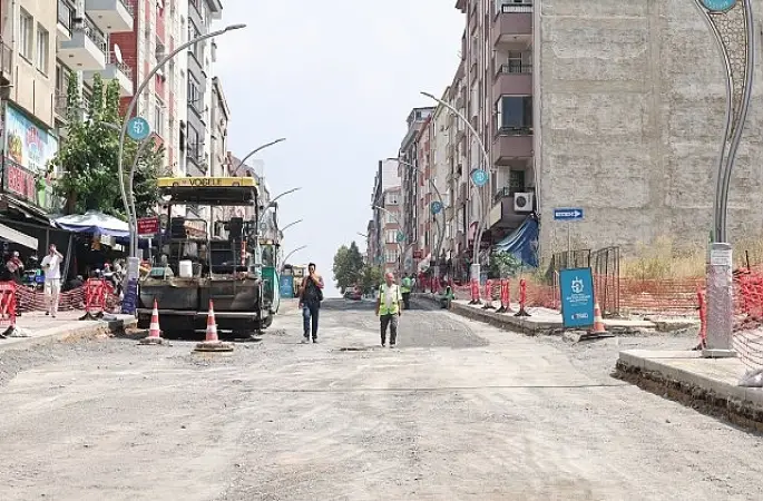Büyükakın, Gebze'nin kalbindeki yatırımları inceledi