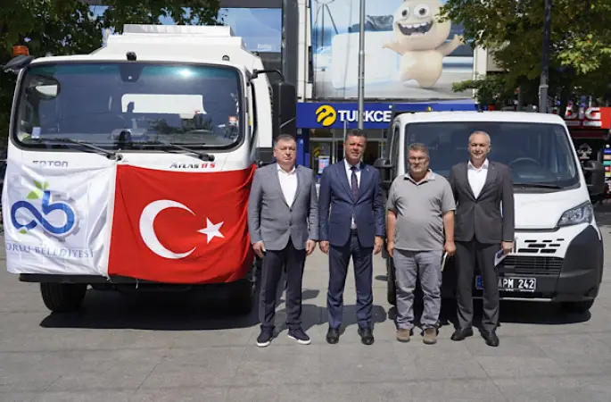 Çorlu Belediyesi, araç filosuna 2 yeni araç daha ekledi