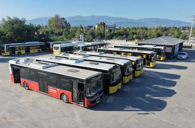 Düzce Belediyesi ulaşım filosuna 9 yeni araç takviyesi