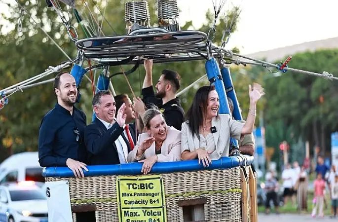 EFEST 2026'da Geçmişten Geleceğe Uzanan İki Anlamlı Açılış: Dostluk Saati ve Kurtuluş Kafe