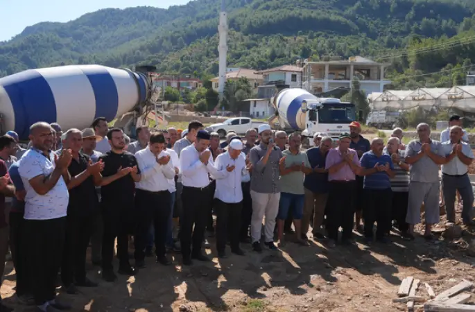 Elikesik Mahallesi'nde çok amaçlı yaşam alanının temeli atıldı