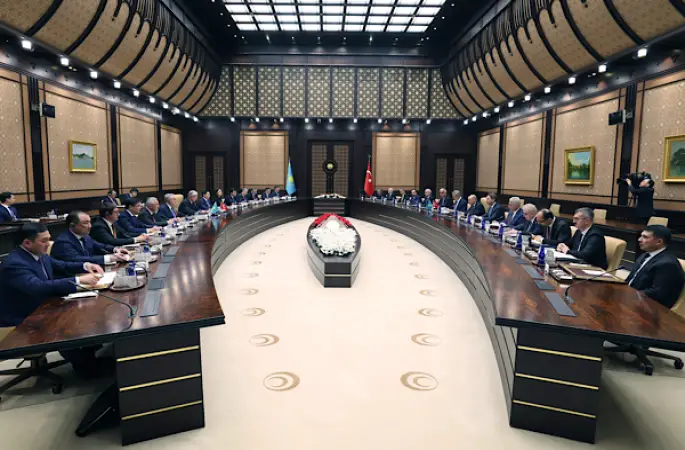 Erdoğan ile Tokayev arasında heyetler arası görüşme