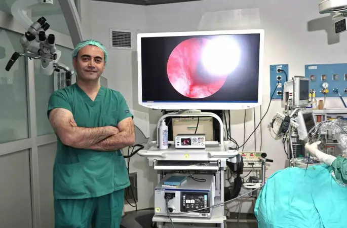 ERÜ KBB Kliniğine yeni nesil endoskopi sistemi kazandırıldı
