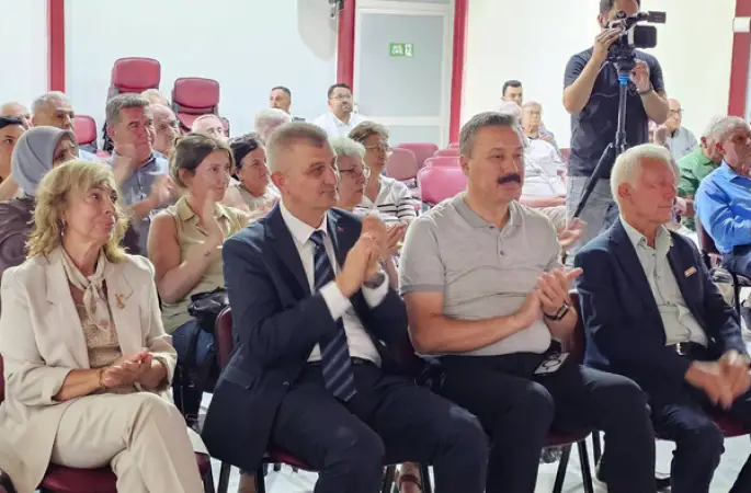 Gölcük'te Kıbrıs Barış Harekâtı konulu konferans düzenlendi