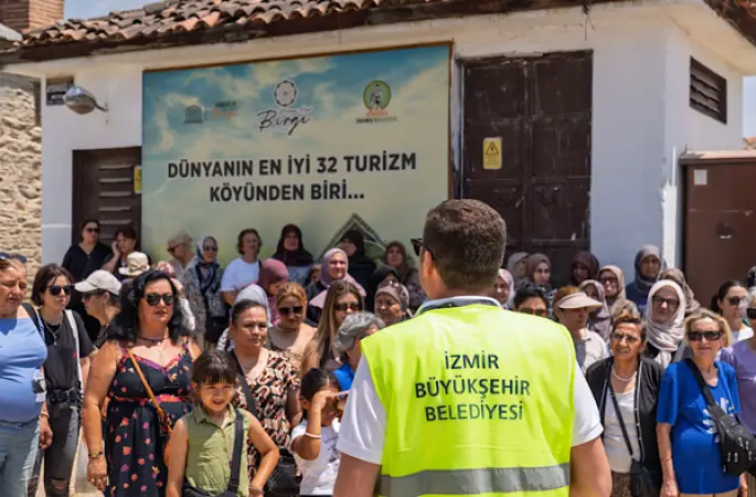 İzmir’de mahalle sakinlerine yönelik kültür gezileri düzenlendi