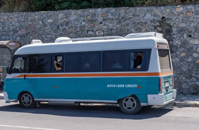 İzmir'de minibüs hatları ve ücretleri dijital ortama taşındı