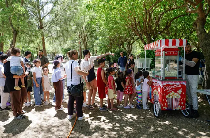 İzmir’de vatandaşlar için düzenlenen yaz piknikleri başladı