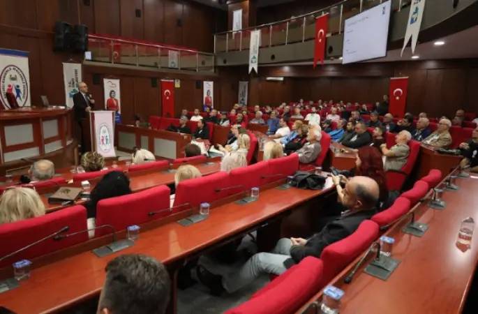 İzmit Belediyesi Prostat Kanseri Farkındalık Semineri gerçekleştirdi