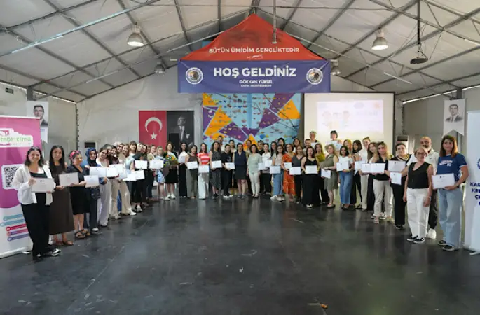 Kartal’da kreş öğretmenlerine mesleki eğitim verildi