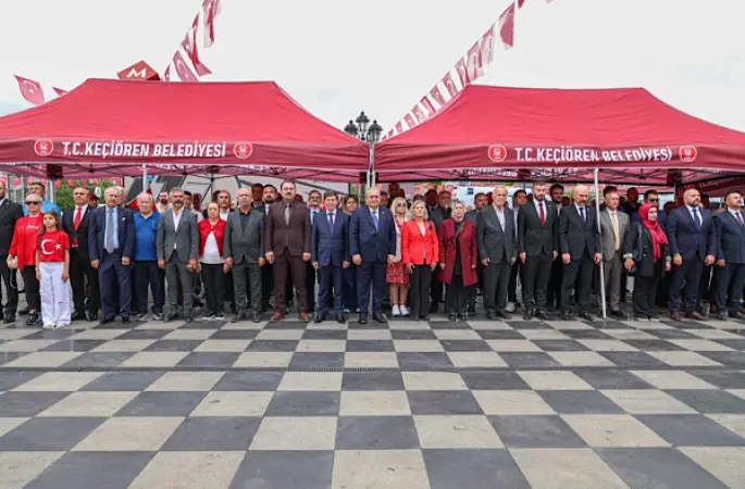 Keçiören’de 30 Ağustos Zafer Bayramı için çelenk sunma töreni düzenlendi