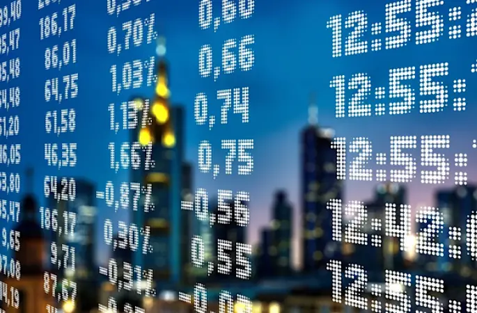 Küresel piyasalarda yeni haftaya dolar baskısı ve büyüme endişeleriyle başlangıç
