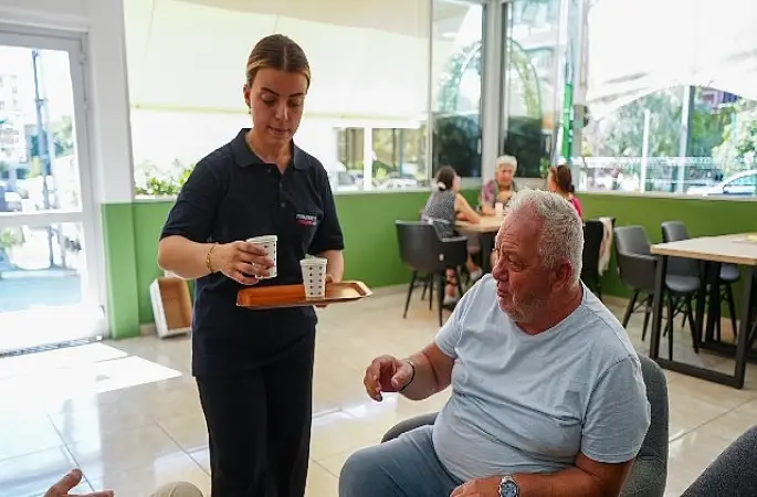 “Maltepe Belediyesi Emekli Dayanışma Evi" uygun fiyatlarıyla emeklilerin göz bebeği oldu