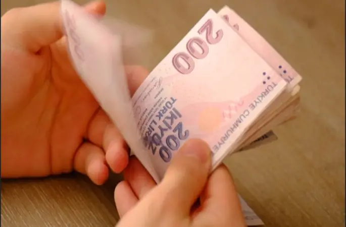 Memur ve Emekli Zammında Hesaplar Değişti: Yeni Oranlar Görünmeye Başladı