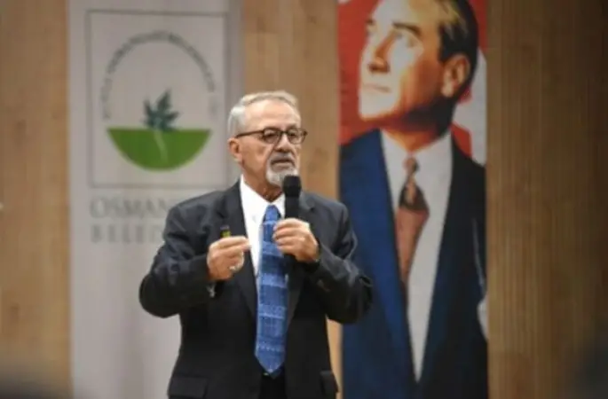 Naci Görür'den Ege depremi açıklaması