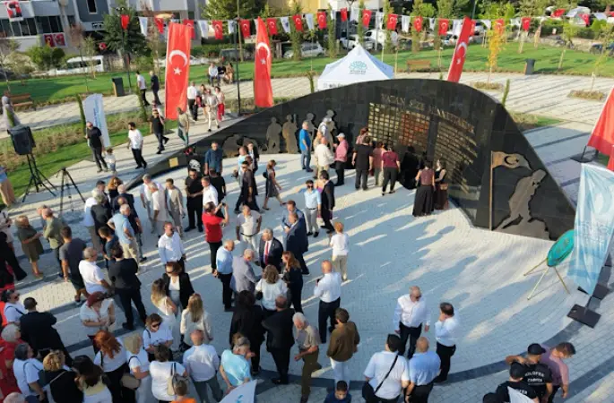 Nilüfer Şehitler Anıtı ve Şehitlik Parkı açıldı