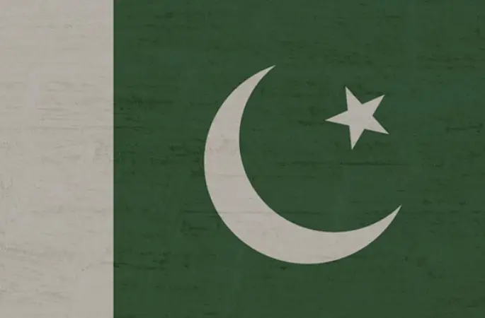 Pakistan'dan Keşmir mesajı: Hindistan tek taraflı adımlarına son vermeli