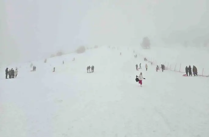 Sis ve yağışa rağmen Keltepe’ye akın ettiler
